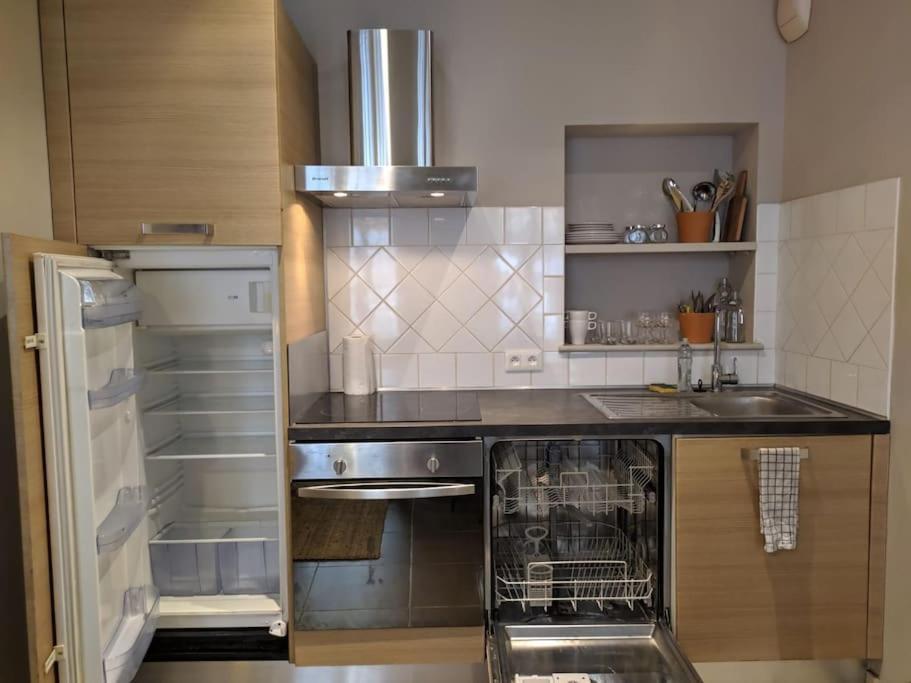 Bel Appartement Dans Centre Historique Авиньон Екстериор снимка